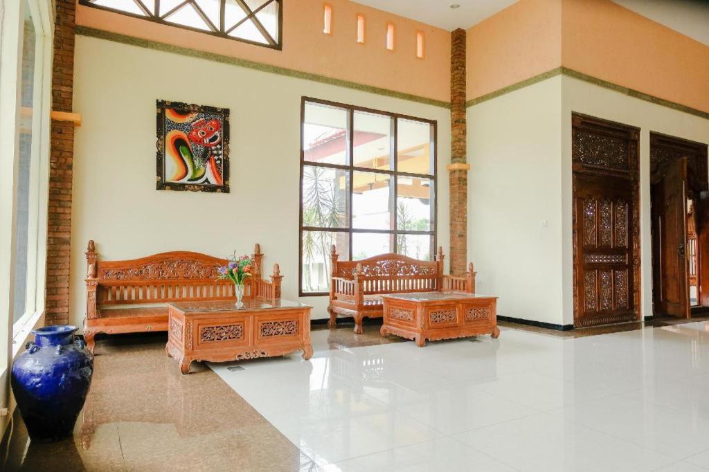 Capital O 892 Grand Pujon View Hotel And Resort Batu  Exterior foto